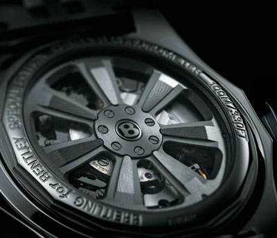 задняя сторона часов Breitling for Bentley B06 Chronograph