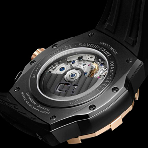 задняя сторона часов Concord C1 Black and Gold