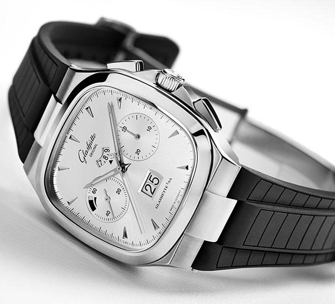  Часы Seventies Chronograph Panorama Date от Glashütte Original 