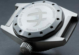 задняя сторона часов Helberg CH1 Diver Limited Edition задняя сторона часов Helberg CH1 Diver Limited Edition