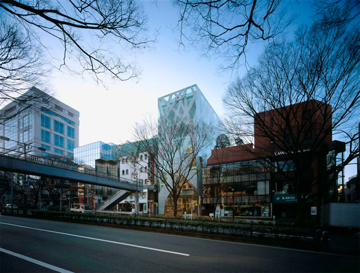 Здание магазина TOD’S на токийской Омотесандо - Фото: Nacasa & Partners Inc.