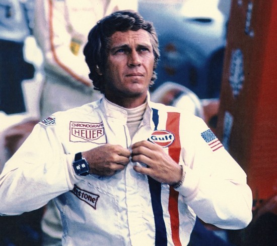 Стив Маккуин с часами TAG Heuer Monaco Chronograph в знаменитом фильме «Ле Манс»