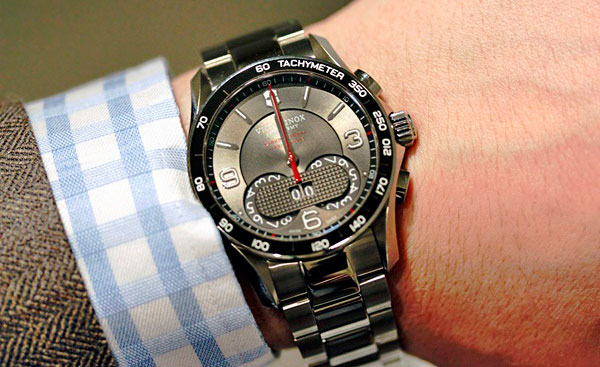 Хронограф Chrono Classic 1/100th от Victorinox Swiss Army