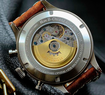 задняя сторона часов Steinhart Nav B-Chrono 47 Titanium Anniversary Edition задняя сторона часов Steinhart Nav B-Chrono 47 Titanium Anniversary Edition