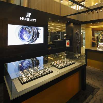 новый pop-up-бутик Hublot на 10 дней