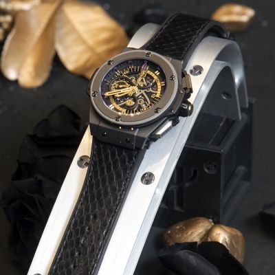  Hublot King Power Black Mamba Chronograph