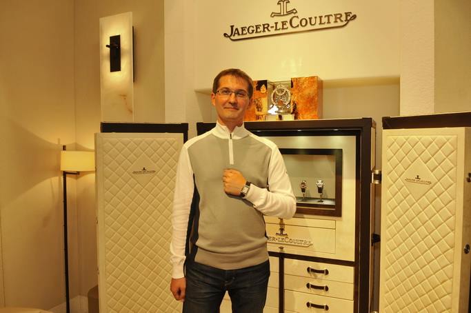 Виталий Шашко - Победитель конкурса Jaeger-LeCoultre был награжден часами Reverso