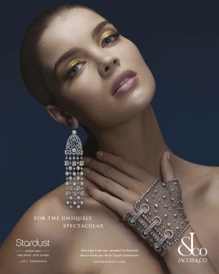 Наташа Барнард в новой рекламе Jacob & Co.