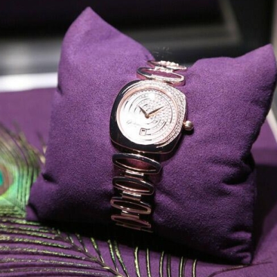 часы Pavonina от Glashütte Original