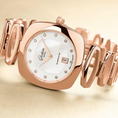 часы Pavonina от Glashütte Original