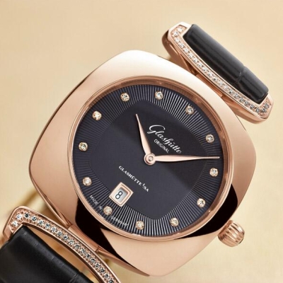 часы Pavonina от Glashütte Original