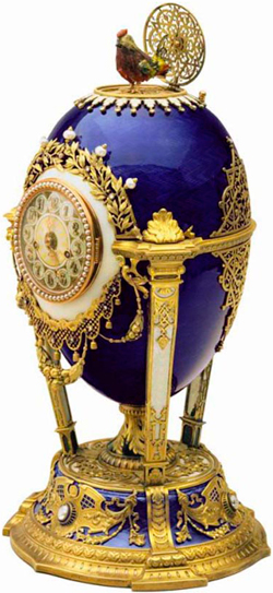 Яйцо «Петушок». 1900 г. Поющие часы с выскакивающим заводным петушком. Фирма К. Фаберже.
