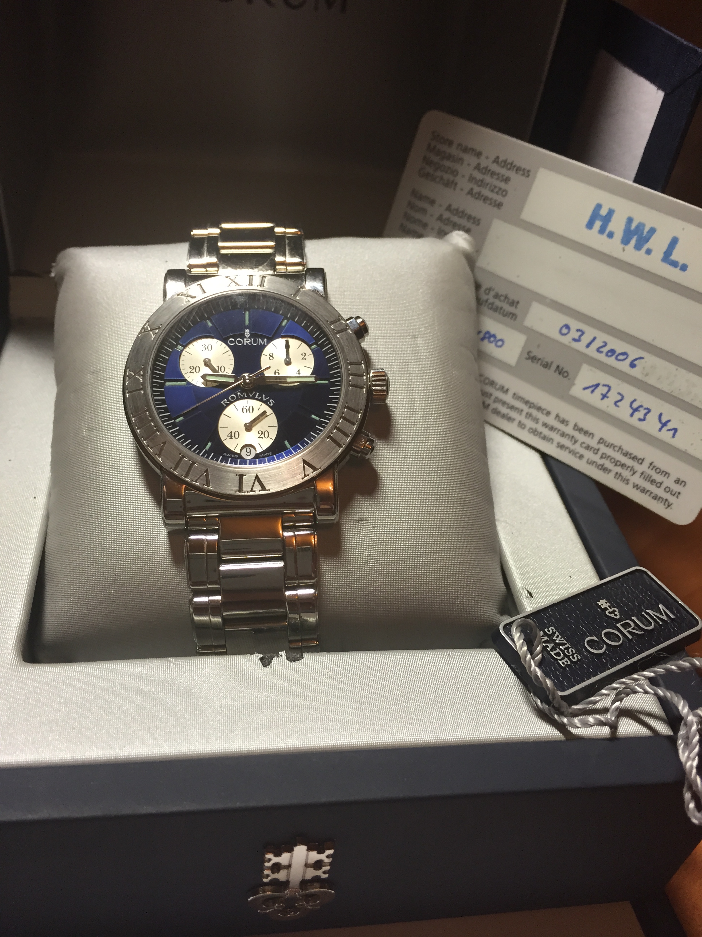 часы Corum Romulus Chronograph