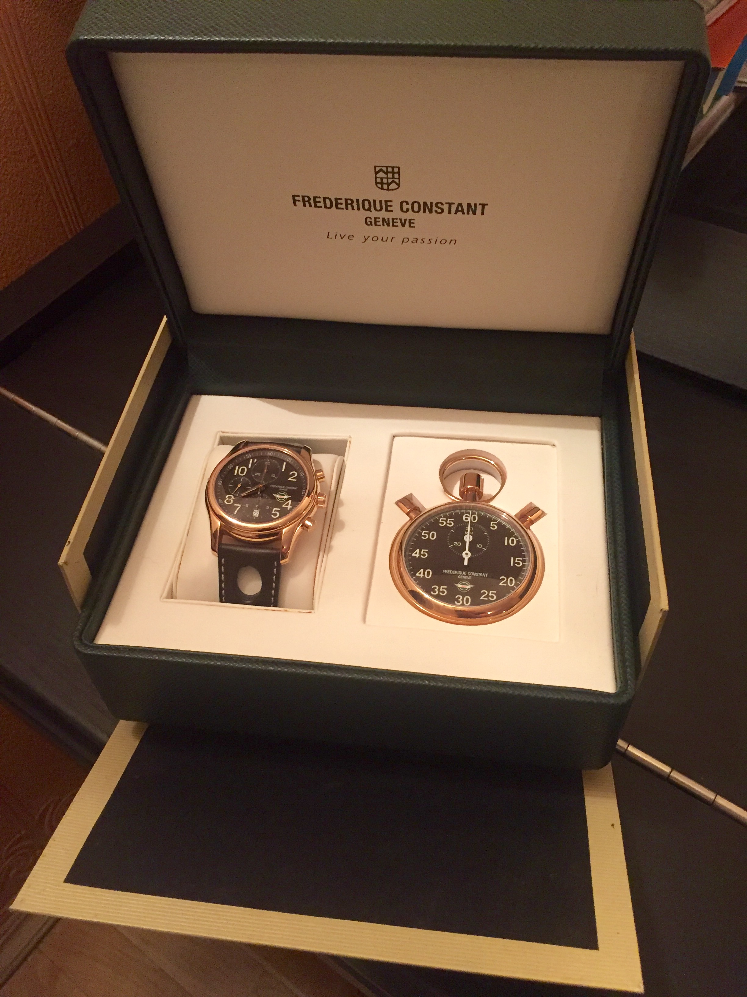 часы Frederique Constant Healey Automatic Chronograph