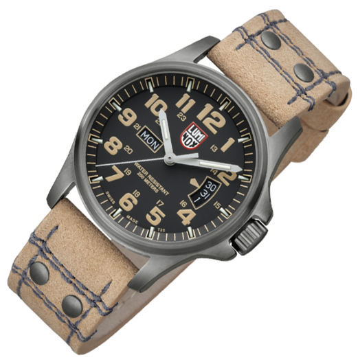 часы Luminox Atacama Day Date