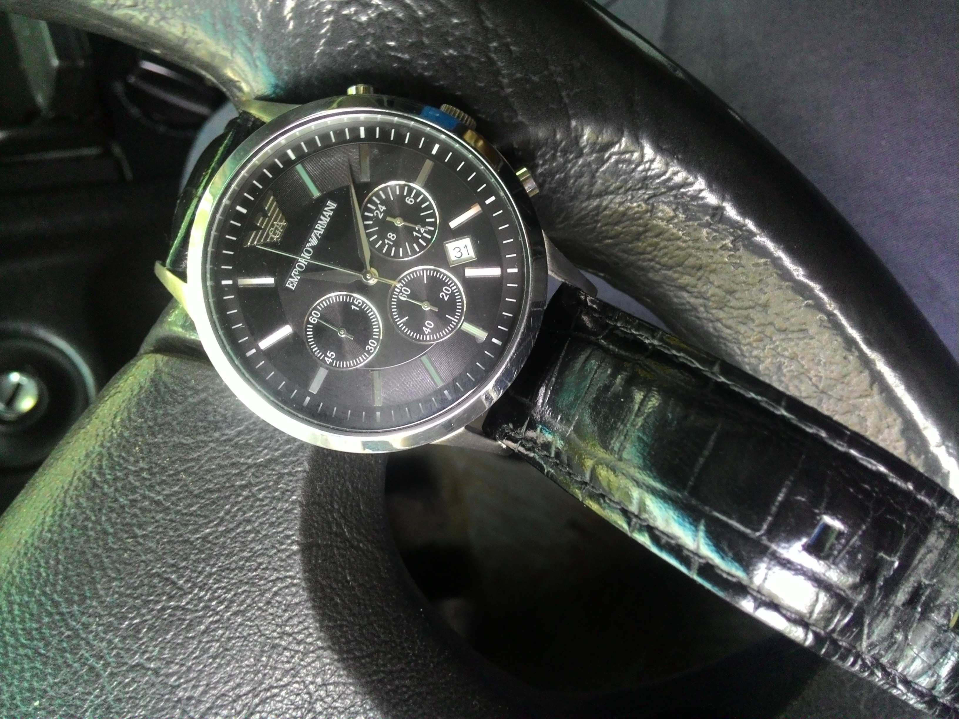  Emporio Armani Classic