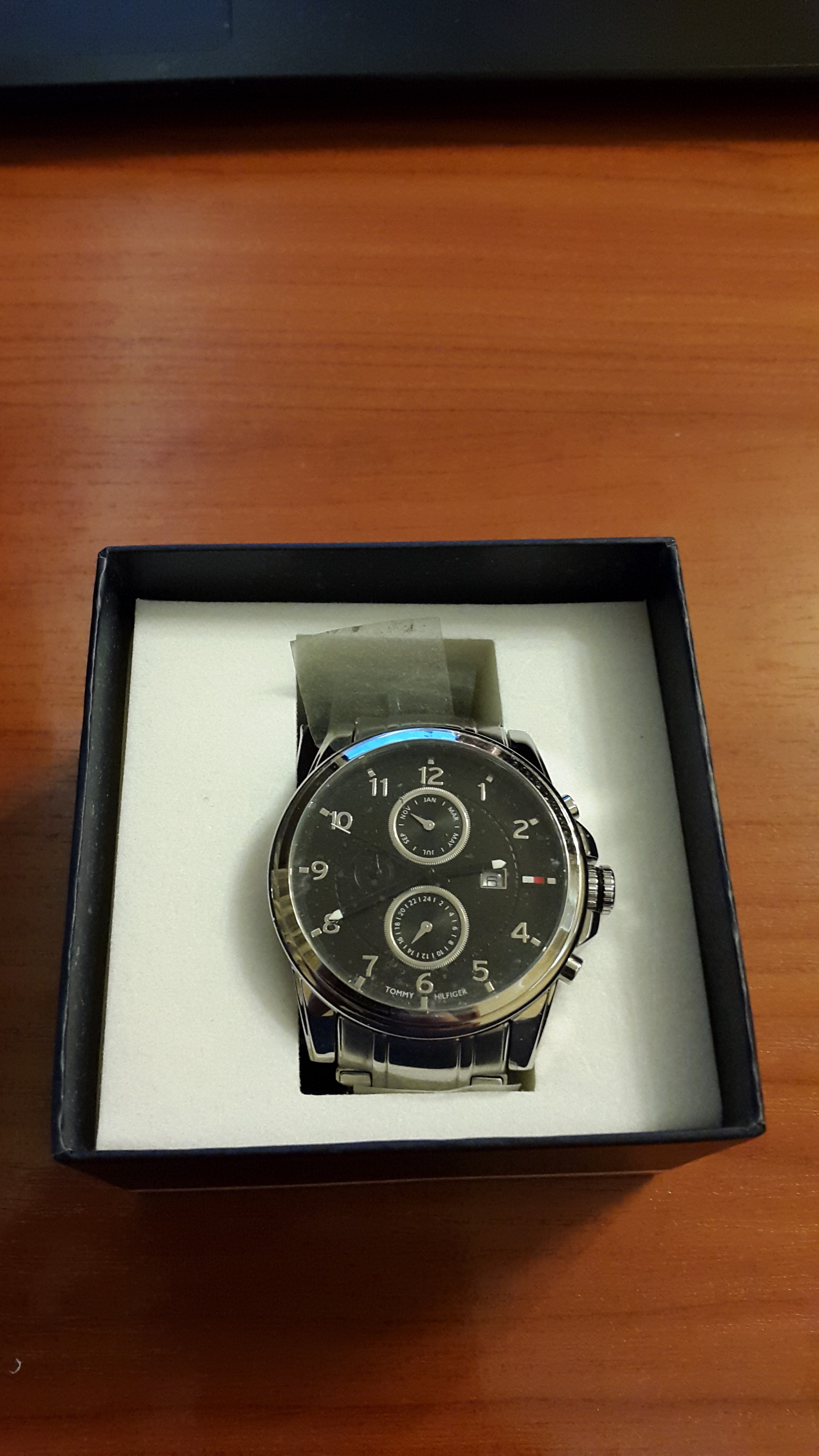 часы Tommy Hilfiger Tommy Hilfiger 1710296