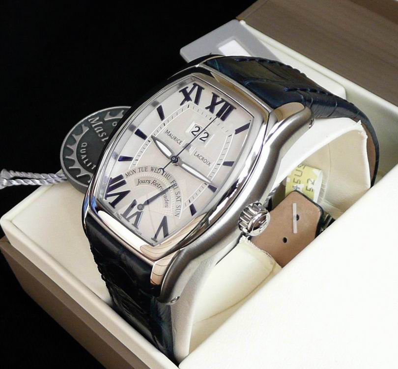  Maurice Lacroix Jours Retrograde Tonneau