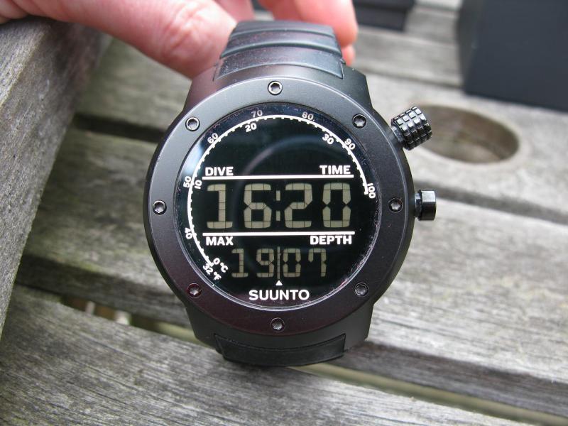 часы Suunto Suunto Elementum Aqua
