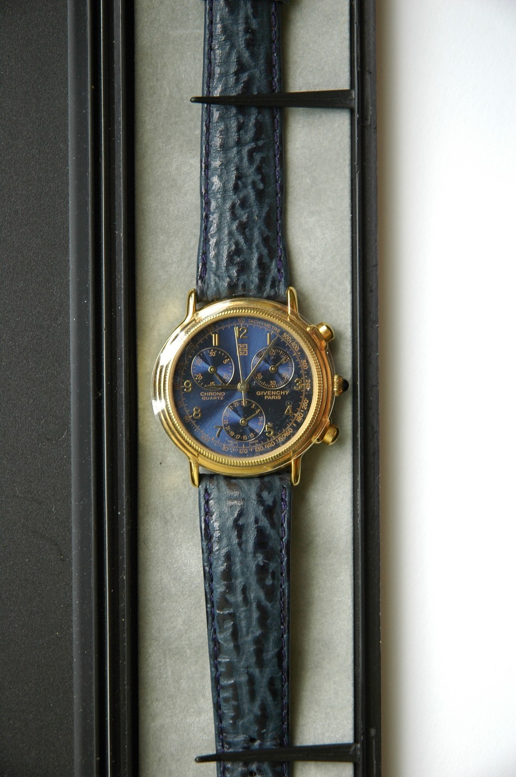 часы Givenchy Givenchi pacific chronograph watch