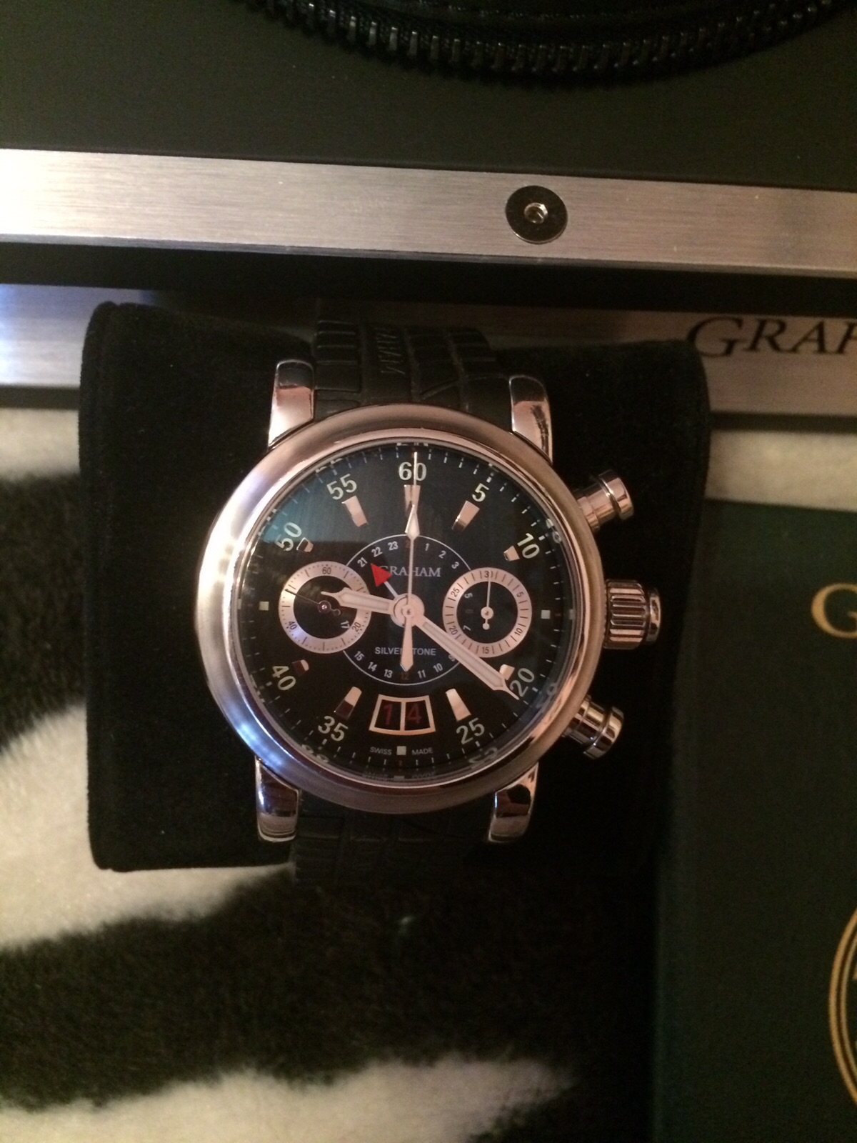 часы Graham Graham GRAND SILVERSTONE