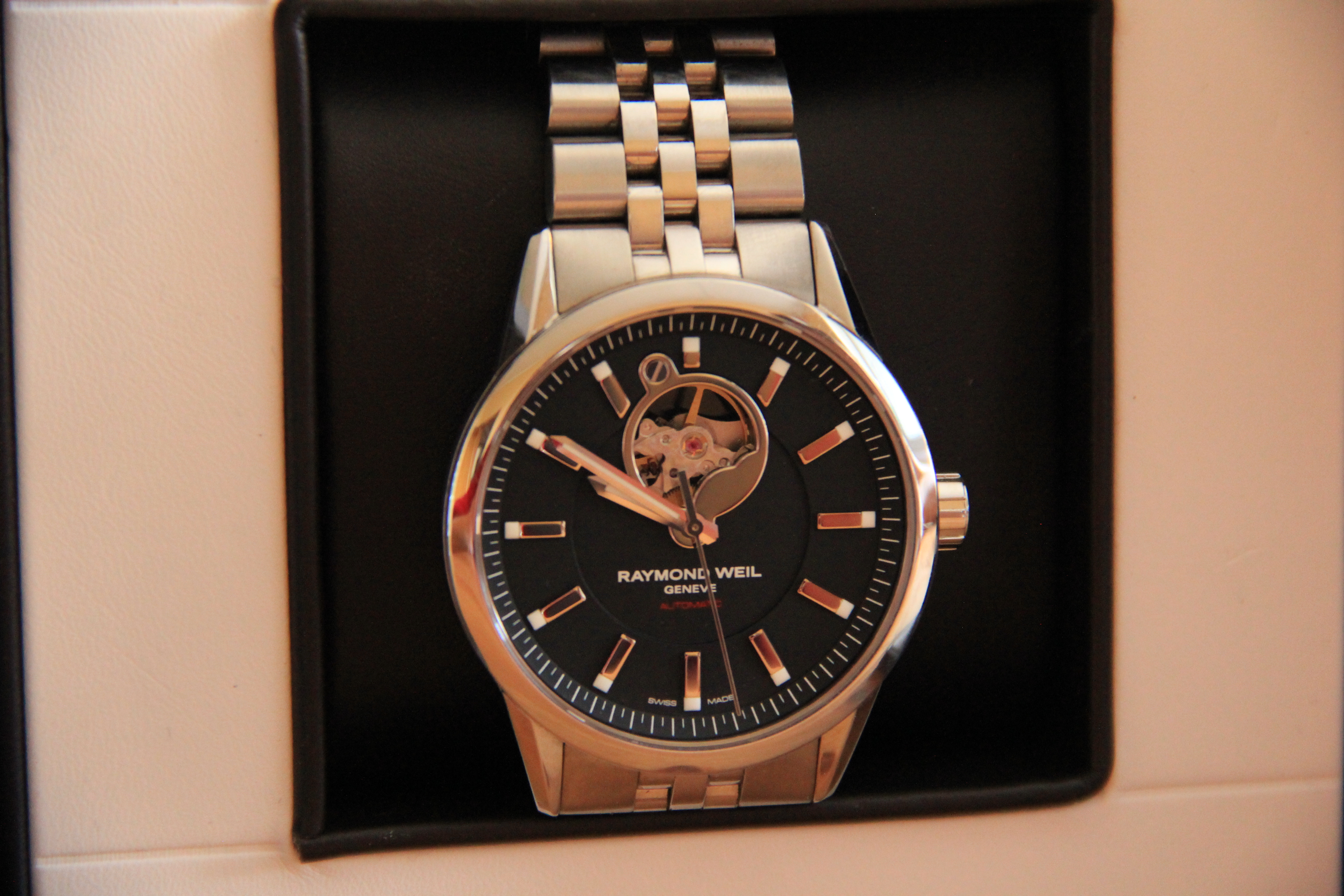 часы Raymond Weil Freelancer