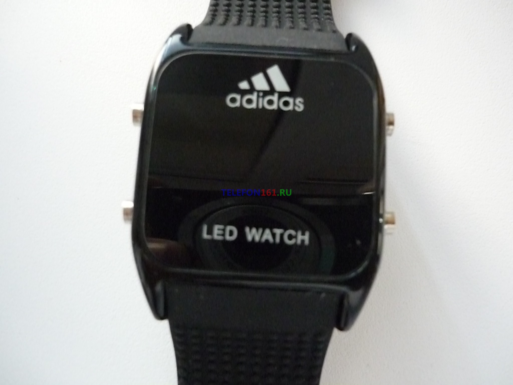 часы Adidas LED Часы светодиодные с подсветкой (черные+точечный браслет)