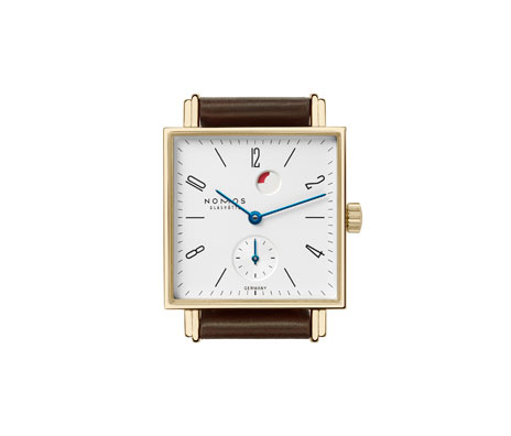 часы Nomos Tetra Gold Gangreserve