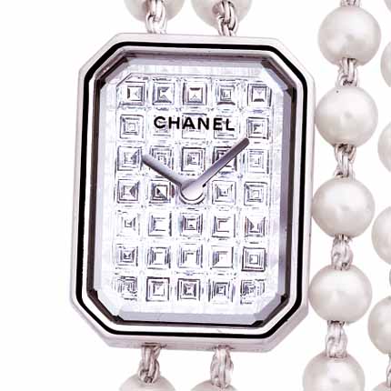 часы Chanel Or blanc 18 carats