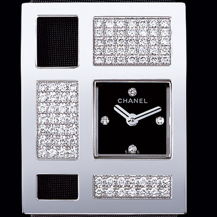  Chanel Or blanc 18 carats / Cadran noir 4 diamants